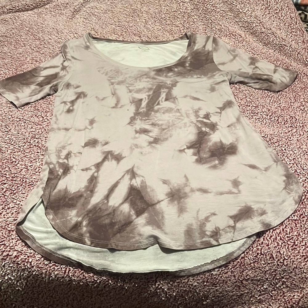 Maurice’s 24/7 shirt size Medium